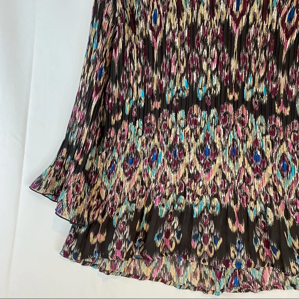 CJ BANKS Women’s Size 1X Blouse Top Shirt Button Down Front V Neck Ruffle Aztec - Picture 13 of 16
